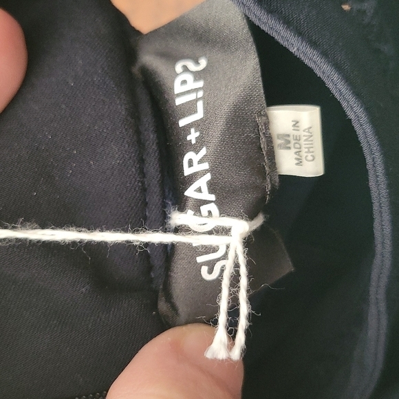 Halter Neck Off Shoulder Dress Like New - Picture 3 of 3